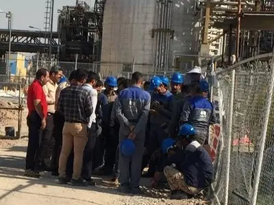 تجمع کارگران پیمانکاری پتروشیمی اصفهان در اعتراض به معوقات مزدی 