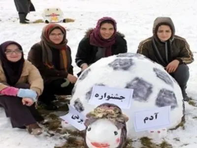 جشنواره آدم برفی در دانشگاه تبریز برگزار شد