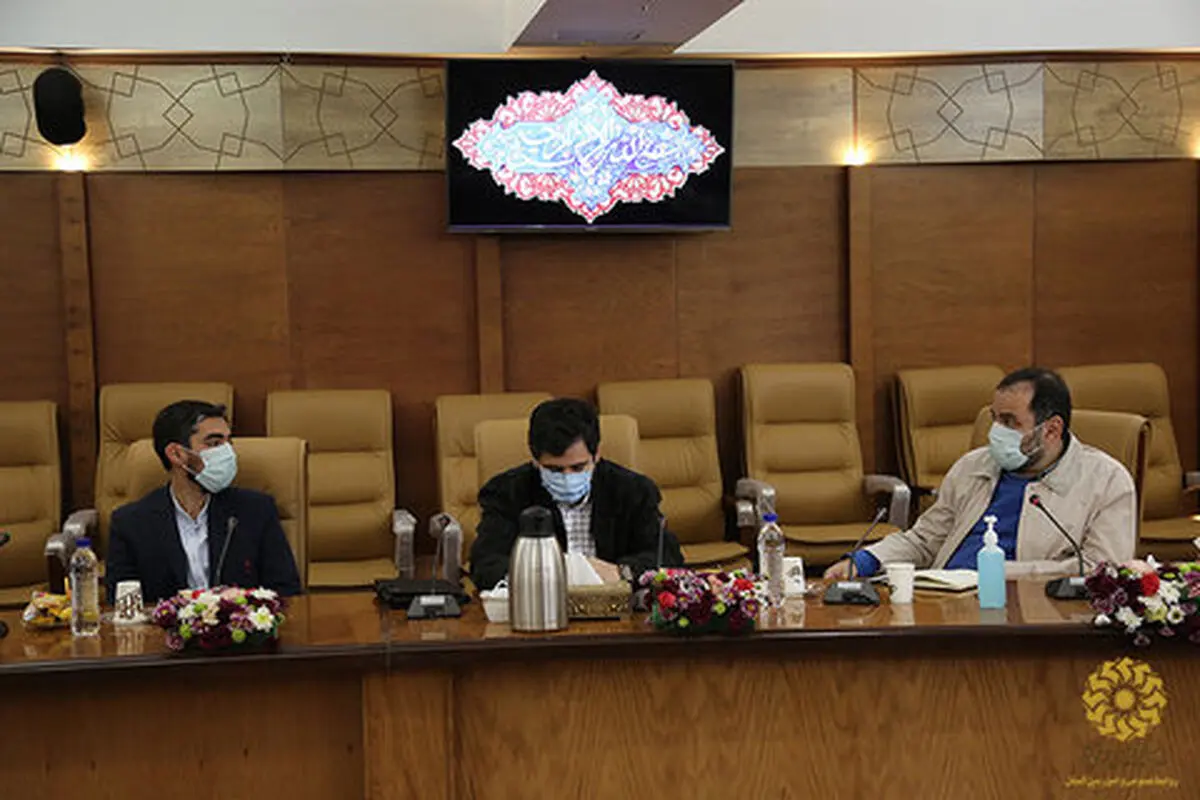 تمرکز اصلی «شبکه‌ پژوهشگران ‌و متخصصان‌ نهاد» بر خُردپژوهش‌هاست