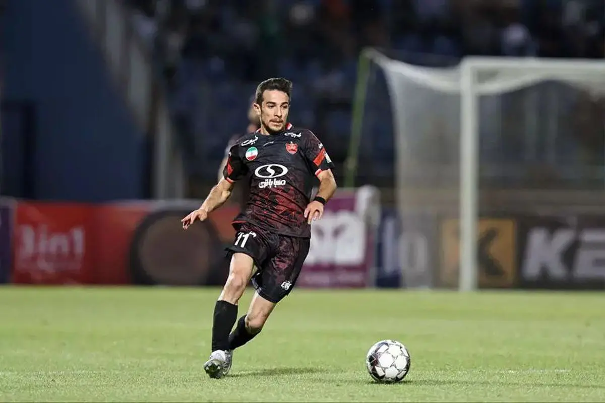 احمدزاده: من با پرسپولیس قرارداد دارم