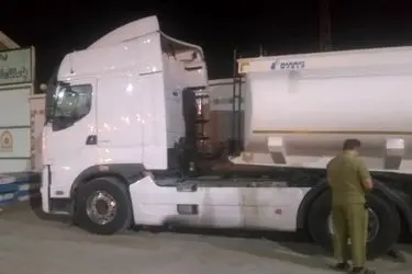 کشف ۴۸ هزار لیتر نفت خام قاچاق در اهواز؛ دو متهم دستگیر شدند