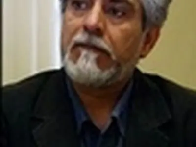 حسین پاکدل به تماشای «یک بزرگداشت باشکوه» نشست