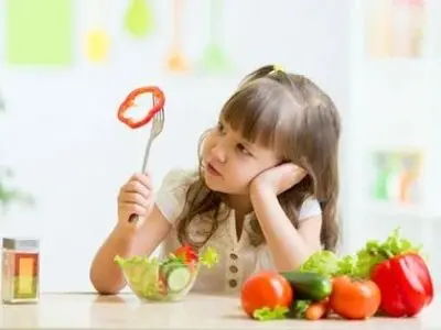 چگونه به دردسرهای غذا دادن به کودکان پایان دهیم؟