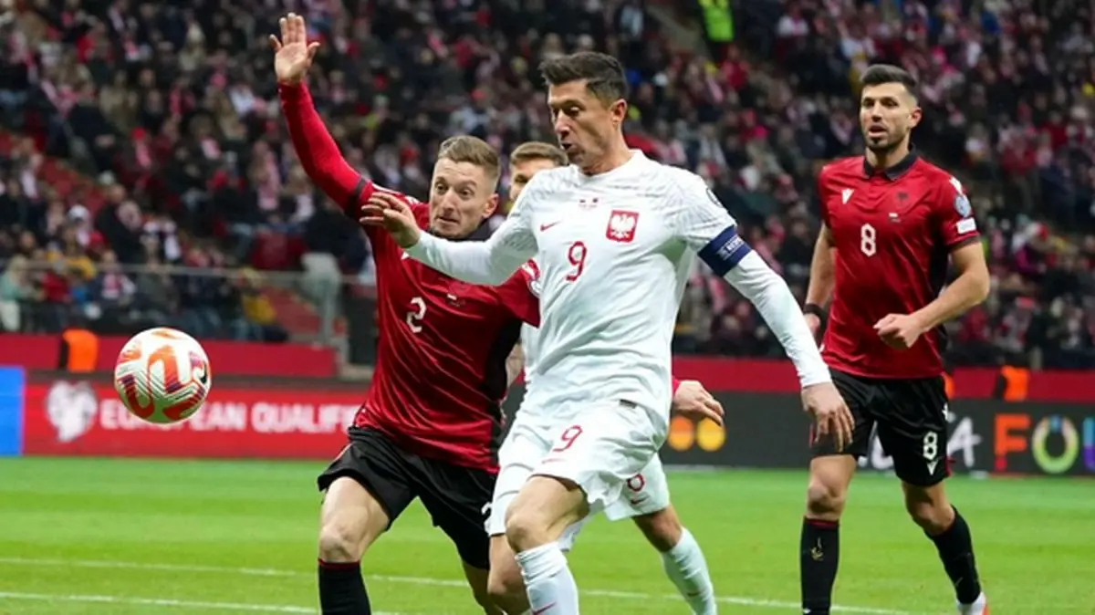 لواندوفسکی سد راه ستاره استقلال/ رویای جام جهانی از دست رفت