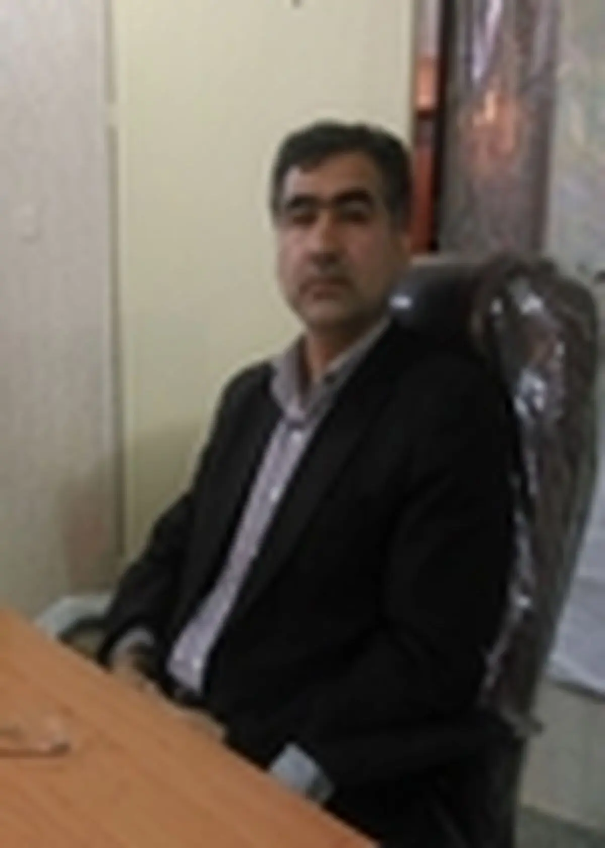 از خبرنگاران و کارمندان نمونه شهرداری و بخشداری بندر امام خمینی تجلیل شد