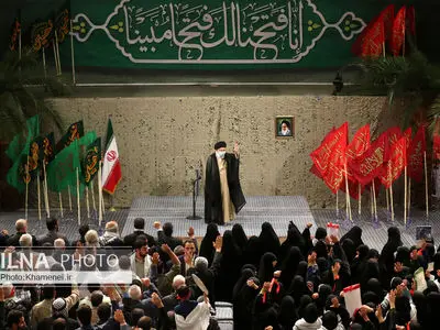 قائد الثورة: فترة الدفاع المقدس بارزة ومهمة في تاریخ الثورة الإسلامیة