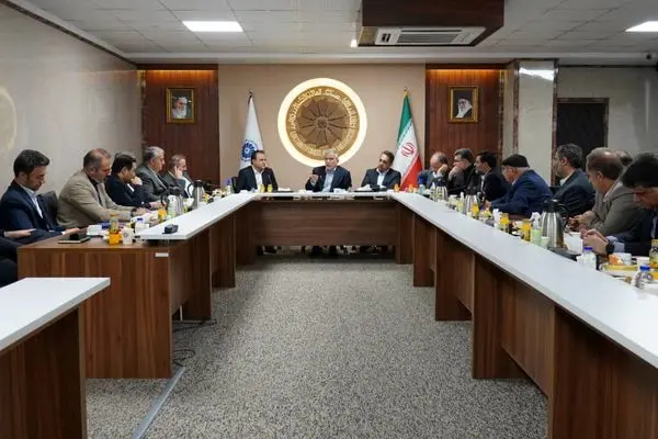 نخستین جلسه ستاد سرمایه‌گذاری برای تولید البرز با محوریت مردمی‌سازی اقتصاد برگزار شد 