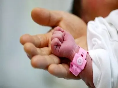 اعلام میانگین سن پدر و مادر در اولین فرزندآوری در ۷ ماهه سال ۱۴۰۴