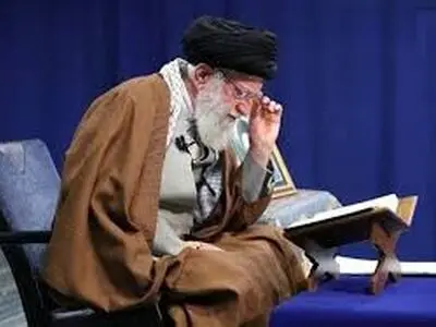 تلاوت سوره اعلی توسط حضرت آیت‌الله خامنه‌ای