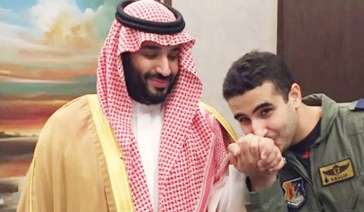 موقع بریطانی: بن سلمان یستعد لإزاحة الجبیر وتعیین شقیقه وزیرا للخارجیة