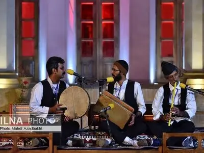 مشابه سازهای «بیدخون» را هیچ کجا نخواهید یافت/ «چوغرو» تنها ساز کوبه‌ای چهارگوش در دنیاست/ اغلب هنرمندان موسیقی نواحی بیمه نیستند