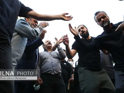 مراسم یادبود جان باختگان فاجعه ریزش برج متروپل آبادان
