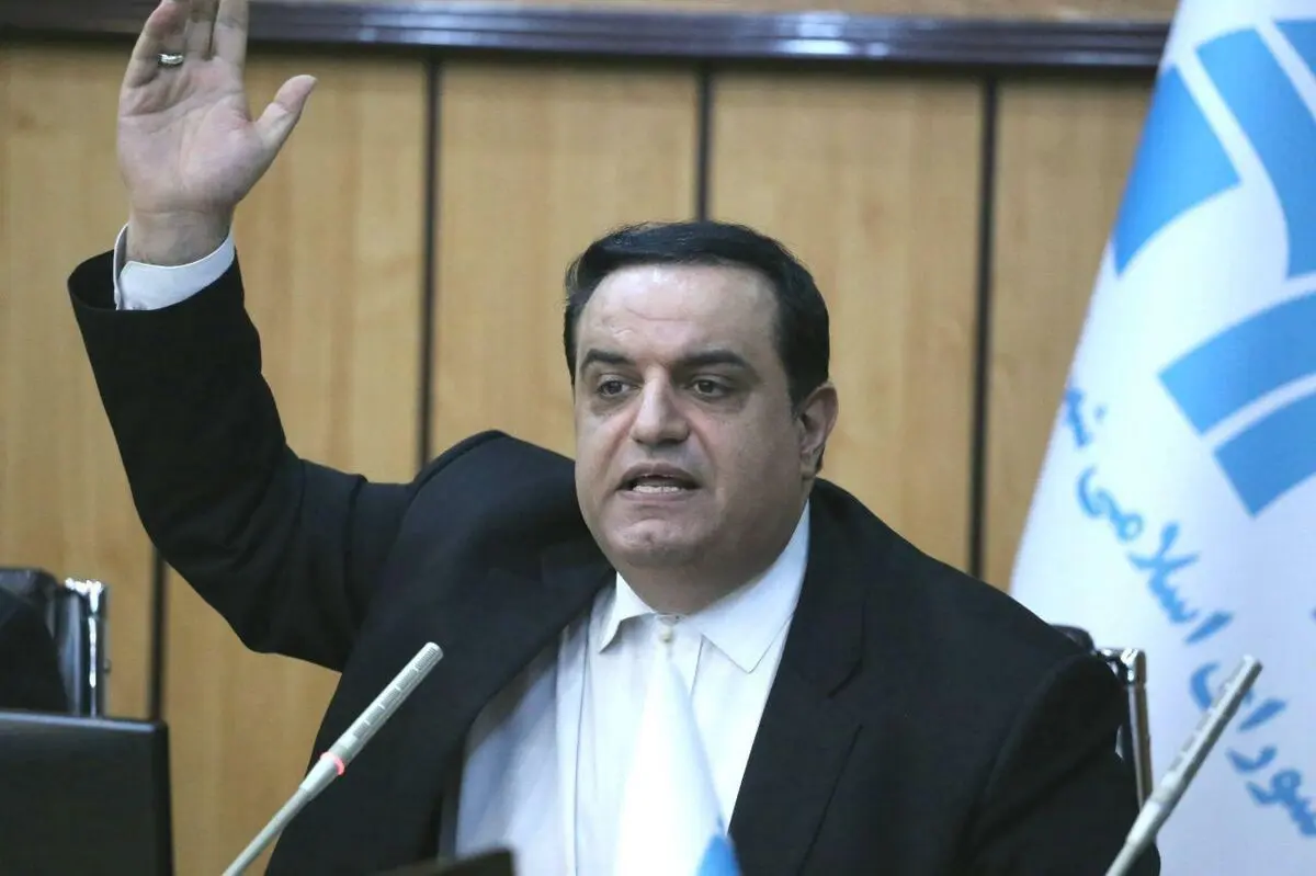 مدیری که شعارهای پوپولیستی می‌دهد، به وظایف ذاتی خود درست عمل کند