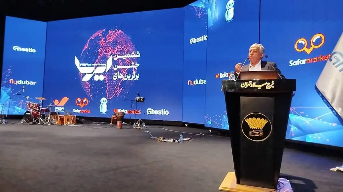 رییس انجمن صنفی دفاتر خدمات مسافرتی ایران: مجلس با قانونگذاری اشتباه منجر به خروج روزانه میلیون ها دلار ارز از کشور شد