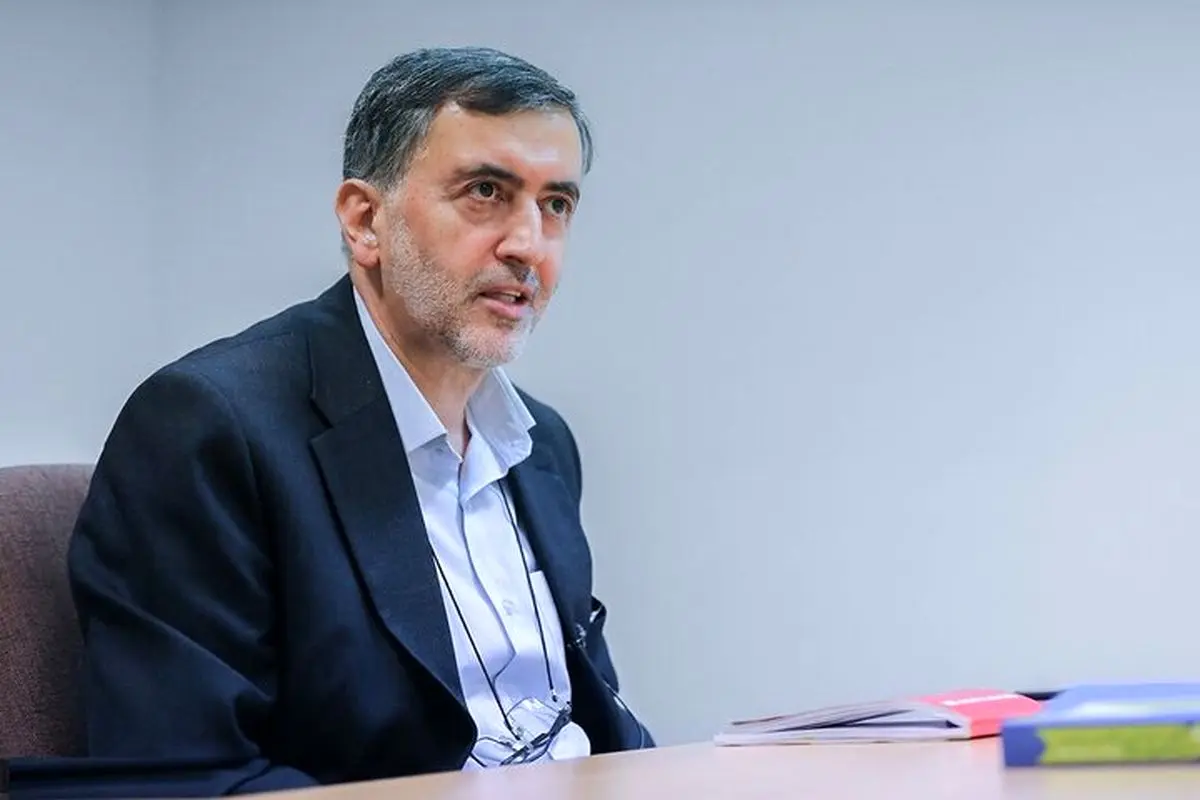گنجی: هر آنچه که منشأ تنش در کشور است را کنار بگذاریم