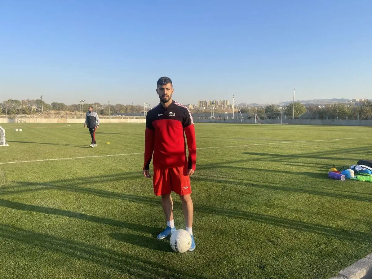 رونمایی از خرید تراکتور از پرسپولیس در تمرین 