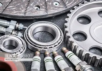 روغن تقلبی بلای جان مکانیک‌ها شده است/ مردم به تعمیرات اجباری روی آورده‌اند