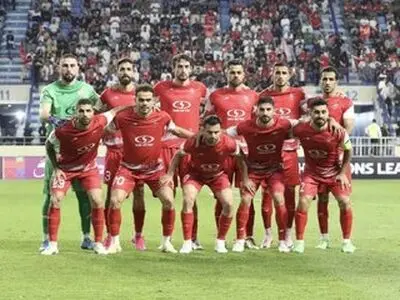 اقدام زیبای پرسپولیسی‌ها؛ عیادت و هدیه برای یک هوادار زن