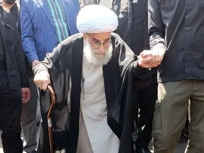 وداع آیت‌الله جنتی یار دیرین امام و رهبری با «رهبر شهید امت»