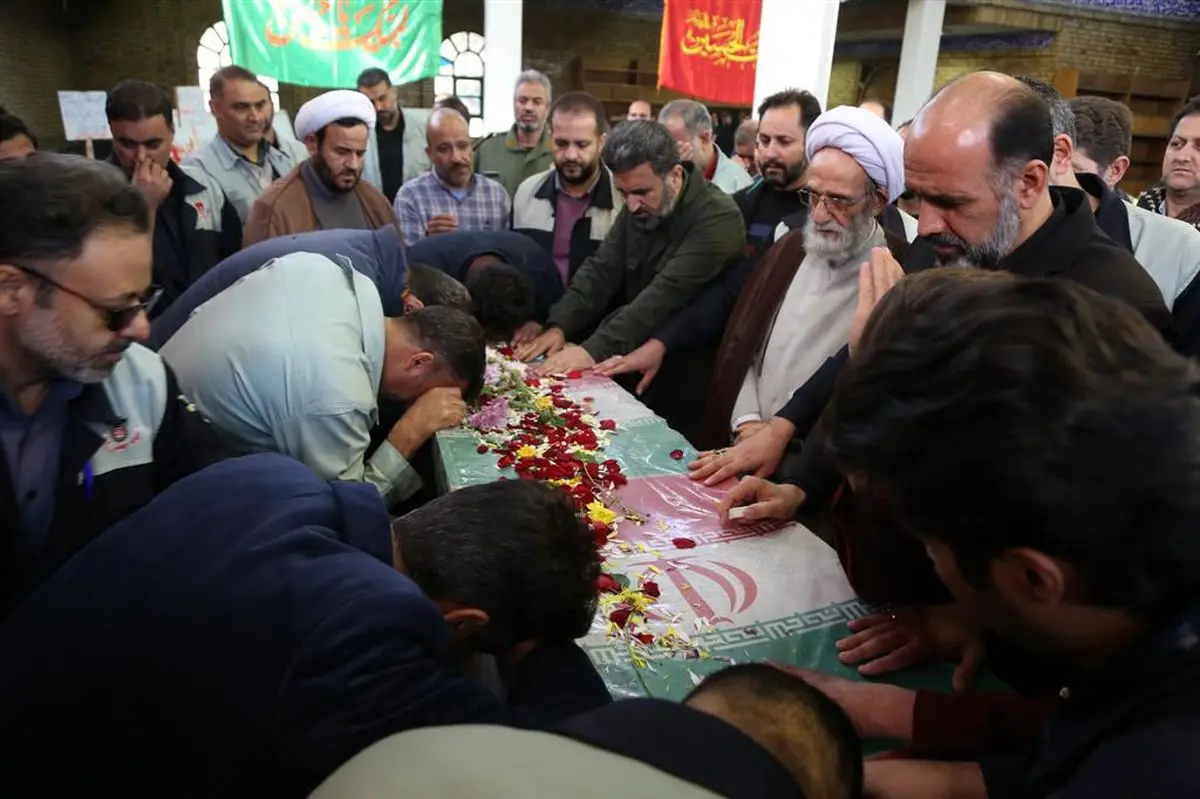 مراسم استقبال از پیکر مطهر شهید گمنام در ذوب آهن اصفهان