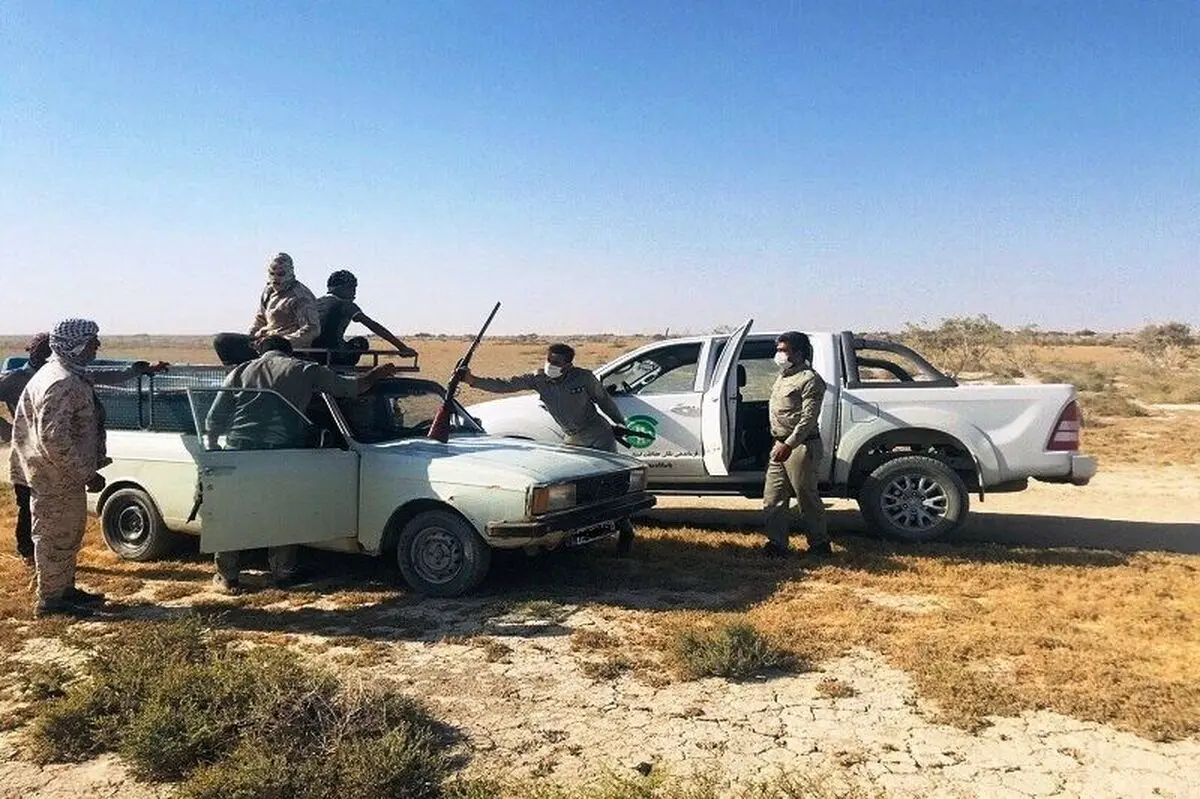 دستگیری ۲ شکارچی متخلف در مهاباد