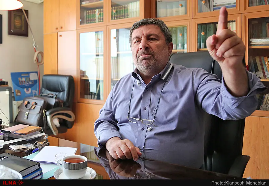 «الیاس حضرتی» از دبیرکلی حزب اعتماد ملی استعفا داد