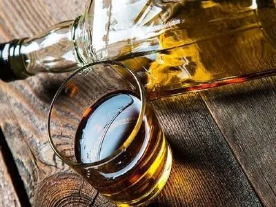 کشف مواد مخدر و مشروبات الکلی در کافه‌رستورانی در تهران

