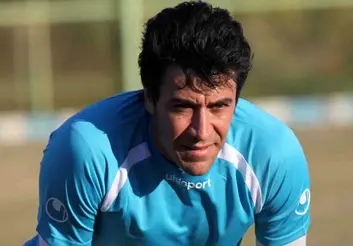 فتح الله زاده چرا به استقلال آمد و چرا رفت؟/ در این تیم فقط قرارداد ترکمنچای بسته‌اند/ امیدوارم سعادتمند فقط به فکر خودش نباشد