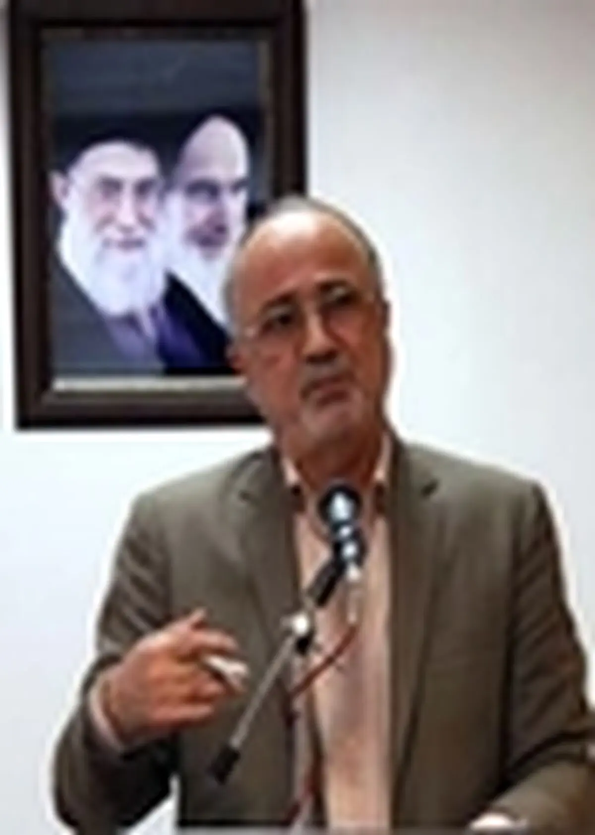 تعارفی با مدیری که در مقابل بخش خصوصی سنگ اندازی کند، ندارم