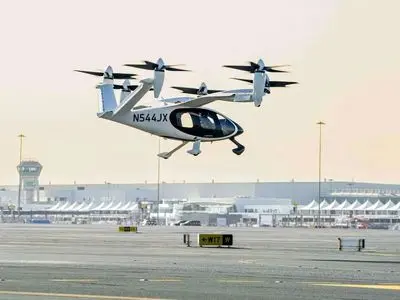 اولین مسافران تاکسی هوایی در 17 دقیقه به مقصد رسیدند