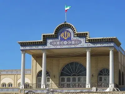 نحوه جمع‌آوری کمک‌های غیرنقدی ایرانیان مقیم امارات به زلزله‌زدگان