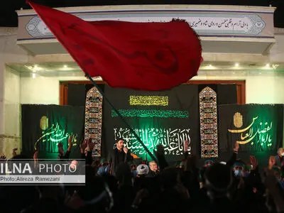 مراسم شب عاشورای حضرت سید الشهدا (ع) در حرم امام خمینی (ره)