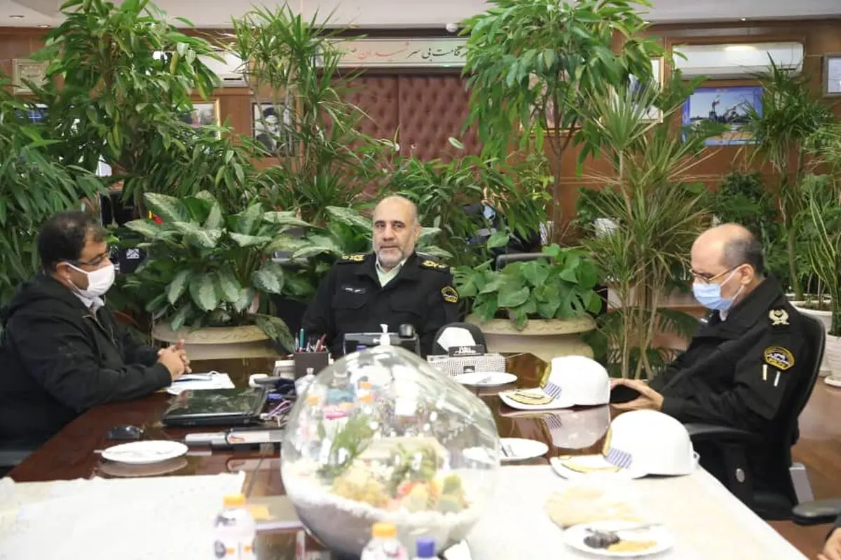 کاهش حضور شهروندان در روزهای پایانی سال در بهشت زهرا/قدردانی فرمانده انتظامی تهران بزرگ از کارکنان سازمان 
