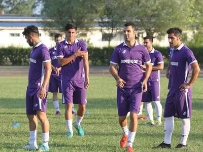 مهرداد جماعتی ذوب‌آهنی نمی‌شود؟