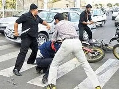 اراذل و اوباشی که به دنبال نزاع خیابان می‌گردند/فیلم