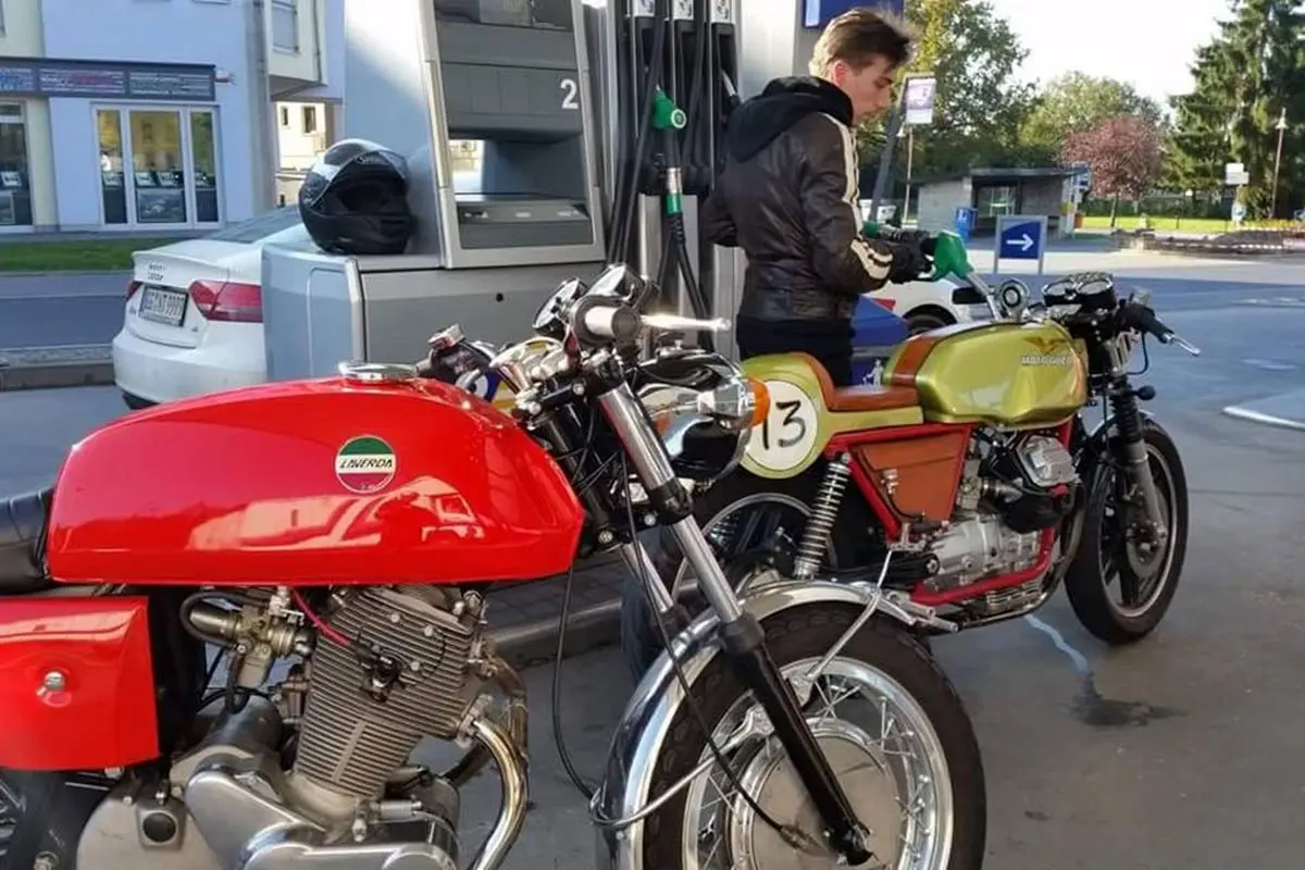 مصرف ۱,۱۱۳,۳۰۰,۰۰۰,۰۰۰ تومان بنزین در موتورسیکلت‌ها