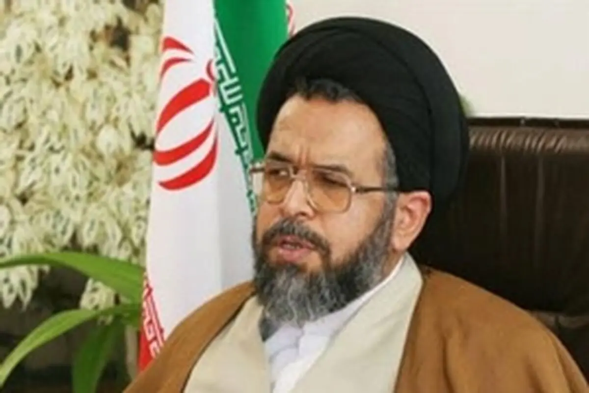 وزیر اطلاعات با امام جمعه سمنان دیدار کرد