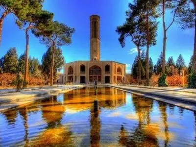 یزد در صدر سرمایه‌گذاری های بخش خصوصی در حوزه‌ گردشگری است/ امضای تفاهم نامه با وزارت نیرو برای گردشگری آبی