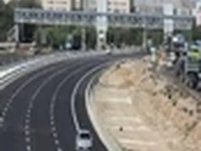بزرگراه شهید همت اواسط سال آینده به کرج متصل می شود
