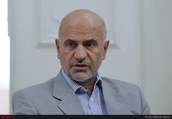 رییس‌جمهور مراقب توصیه‌های مشاوران اقتصادی خود باشد/ نگرانی از تقلیل نحوه اداره اقتصاد ملی به شیوه چرتکه‌ای/ با تزریق ۶۲۱ میلیارد دلار تنها برای ۷۳ هزار نفر شغل ایجاد شد