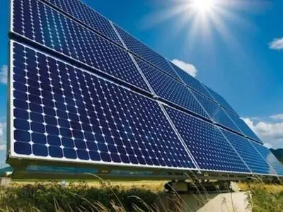 لزوم حمایت از سرمایه گذاری در حوزه پنل‌های خورشیدی