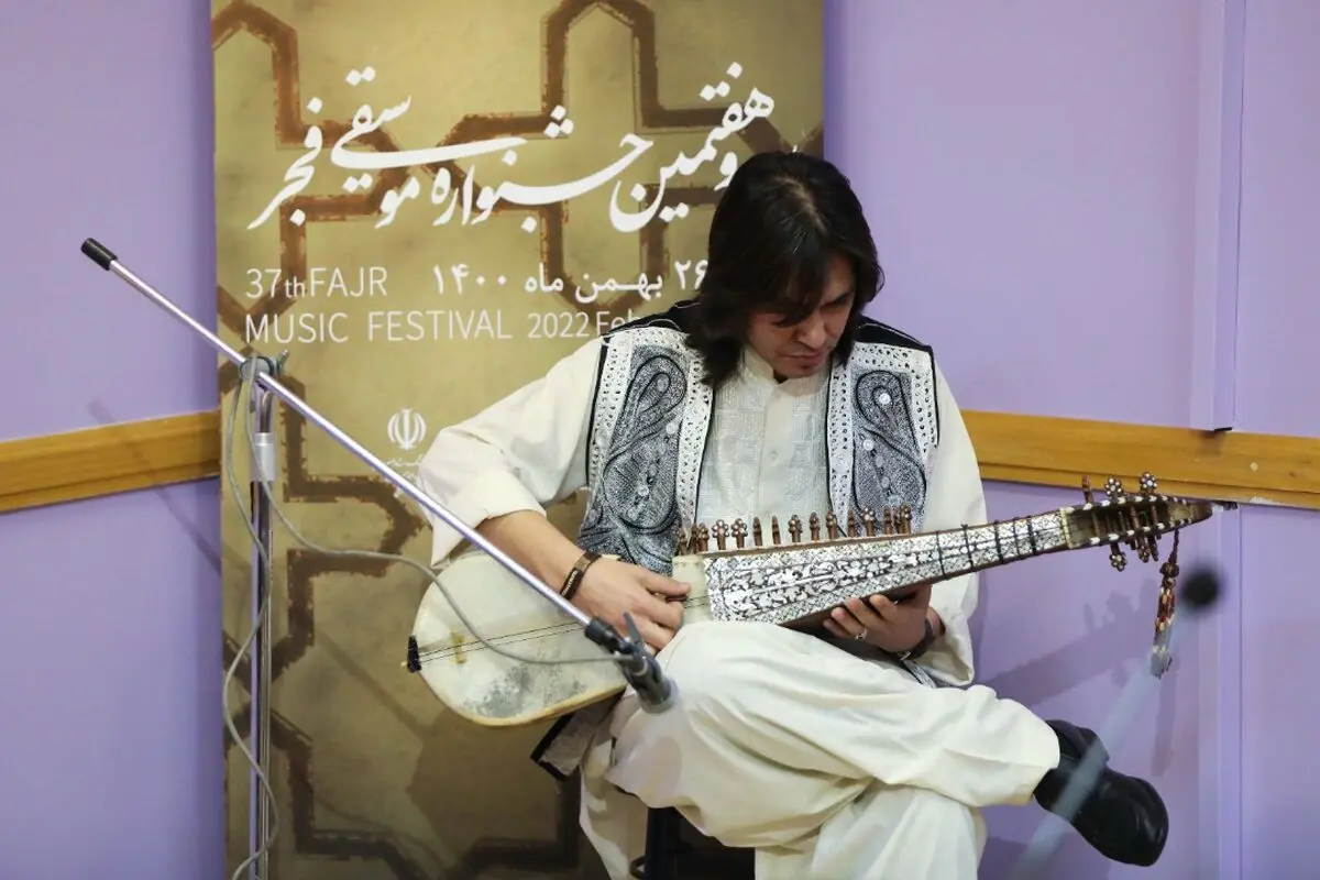 "رباب" عامل اتصال فرهنگ ایرانی و افغانستانی