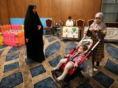 زندگی در هتل؛ از درد جنگ و آوار تا آرامش و تفریح و خدمات پزشکی/ تهران چگونه تصویر شهر جنگ‌زده به خود نگرفت؟