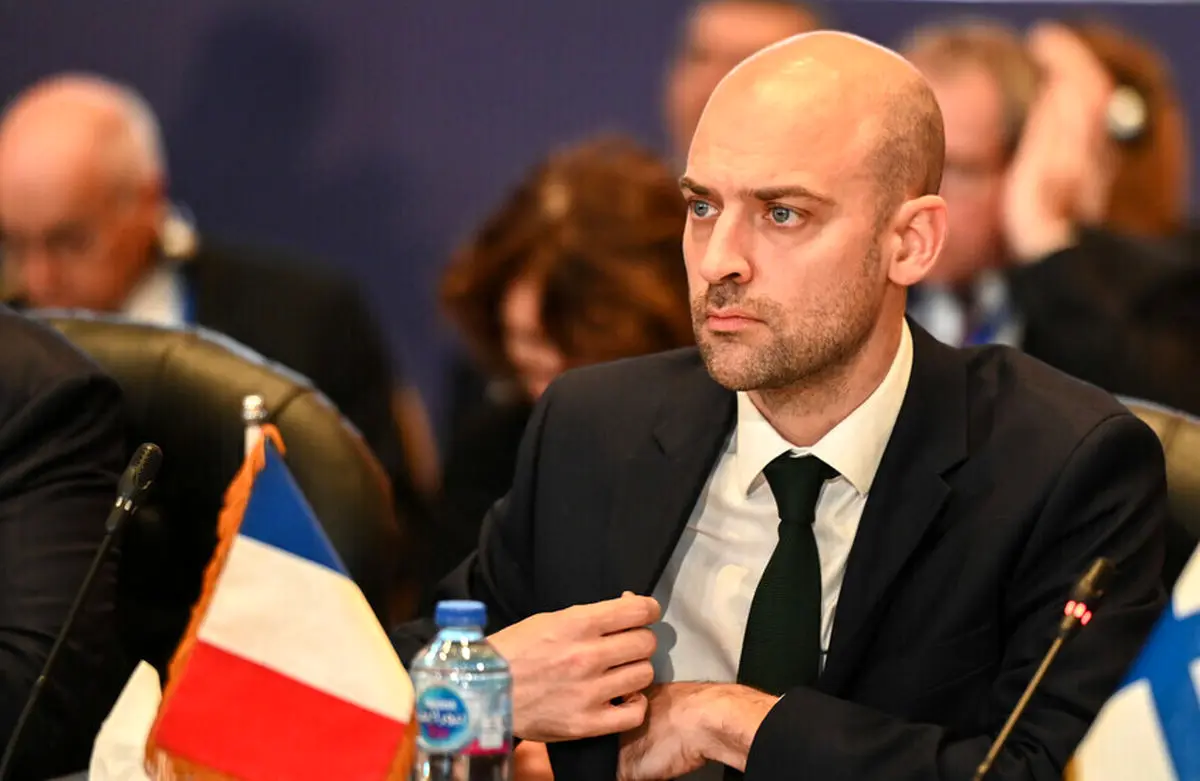 انتقاد فرانسه از حملات ایالات متحده ‌در کارائیب و اقیانوس آرام 