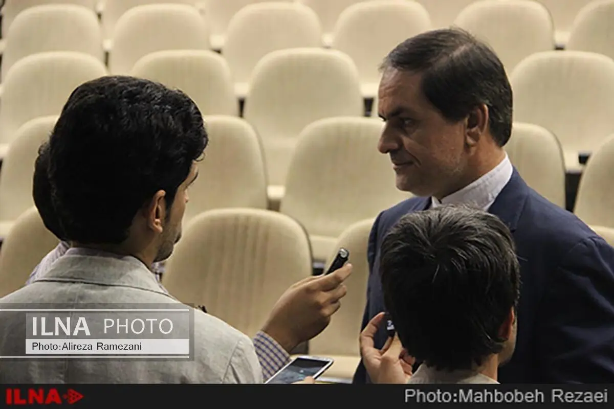 تعویق اکران رستاخیز به معنی تعطیلی آن نیست