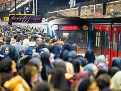 طومار کارگران و بازنشستگان تهرانی: مترو و اتوبوس را رایگان نگه دارید