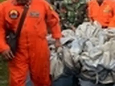 برکناری مسئول کنترل پرواز هواپیمای مفقودشده «ایرآسیا»
