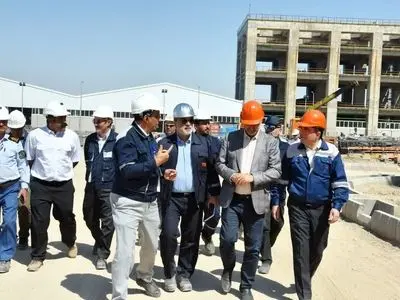 بازدید معاون برنامه‌ریزی، توسعه و پروژه‌های گروه گسترش نفت و گاز پارسیان از طرح‌های توسعه‌ای پتروشیمی تبریز