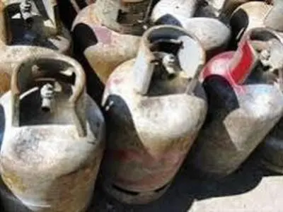 خروج بیش از ۳۸ هزار و ۹۰۰ سیلندرگاز مایع معیوب از گردش کار