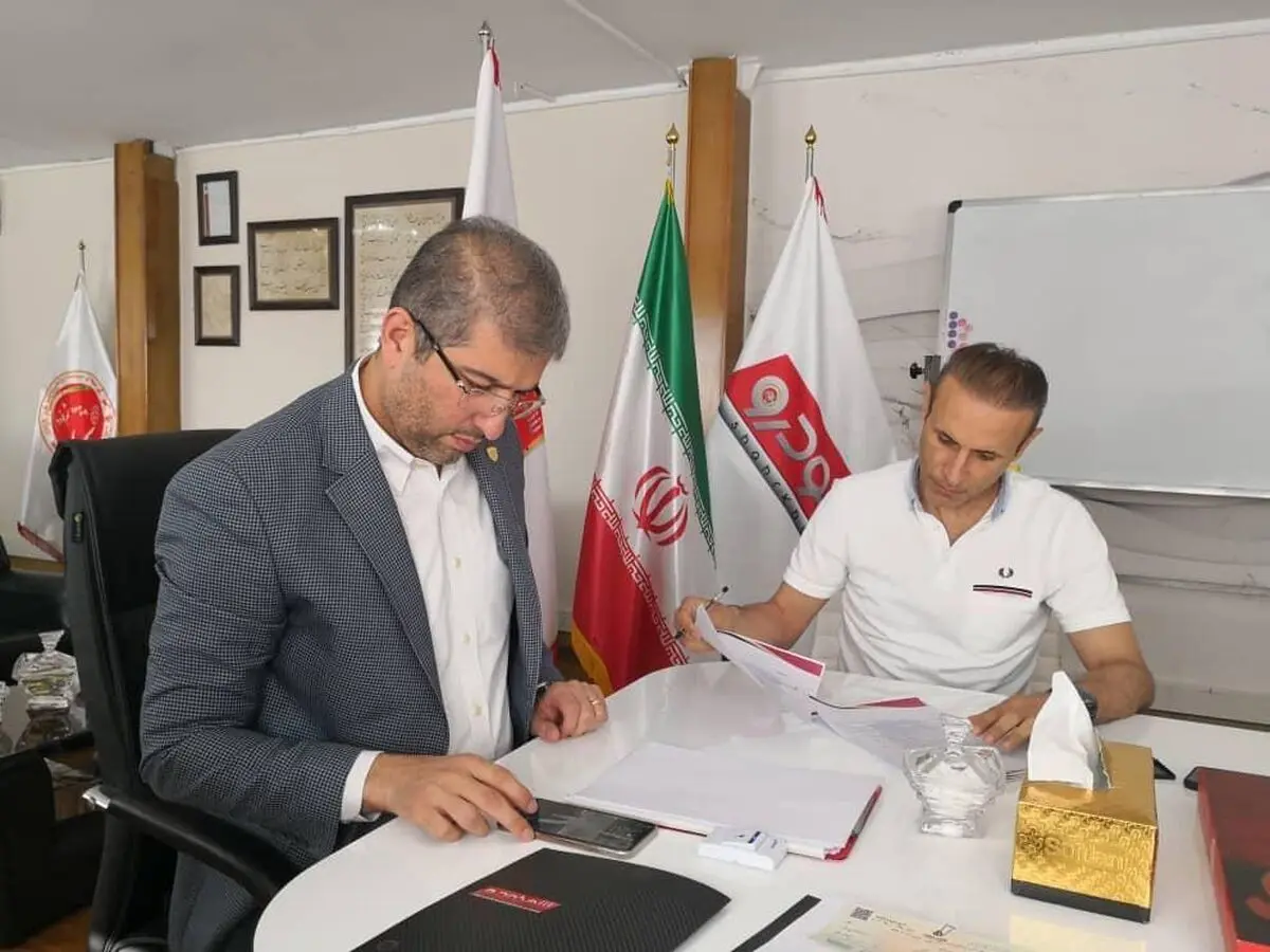 یحیی گل محمدی در پدیده شهر خودرو ماندنی شد